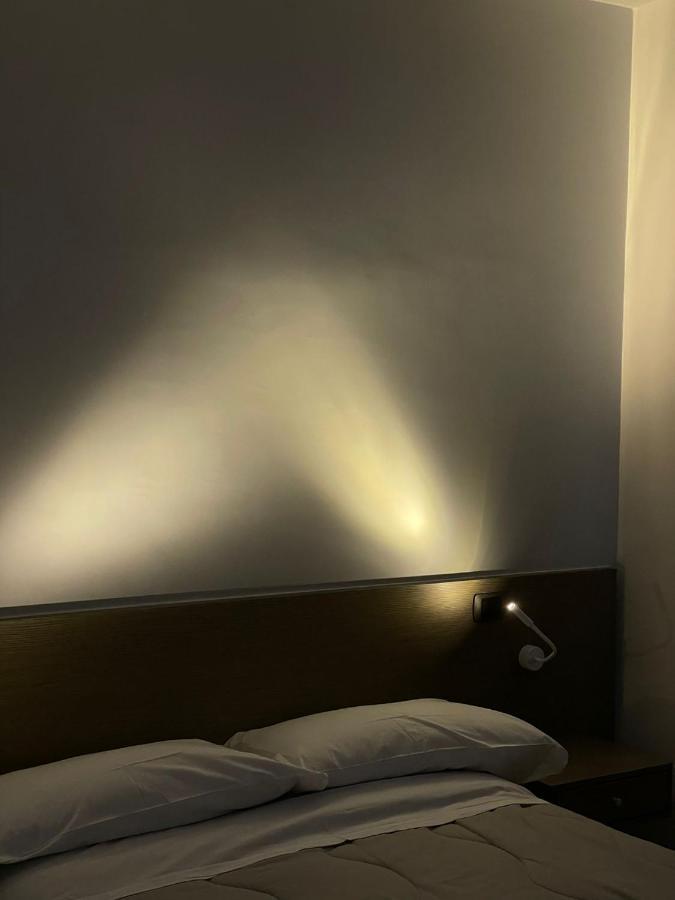 Hotel Cristian Giugliano In Campania Eksteriør billede