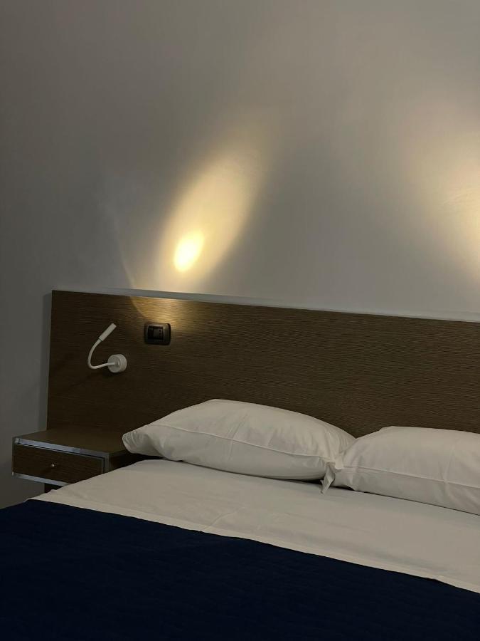 Hotel Cristian Giugliano In Campania Eksteriør billede